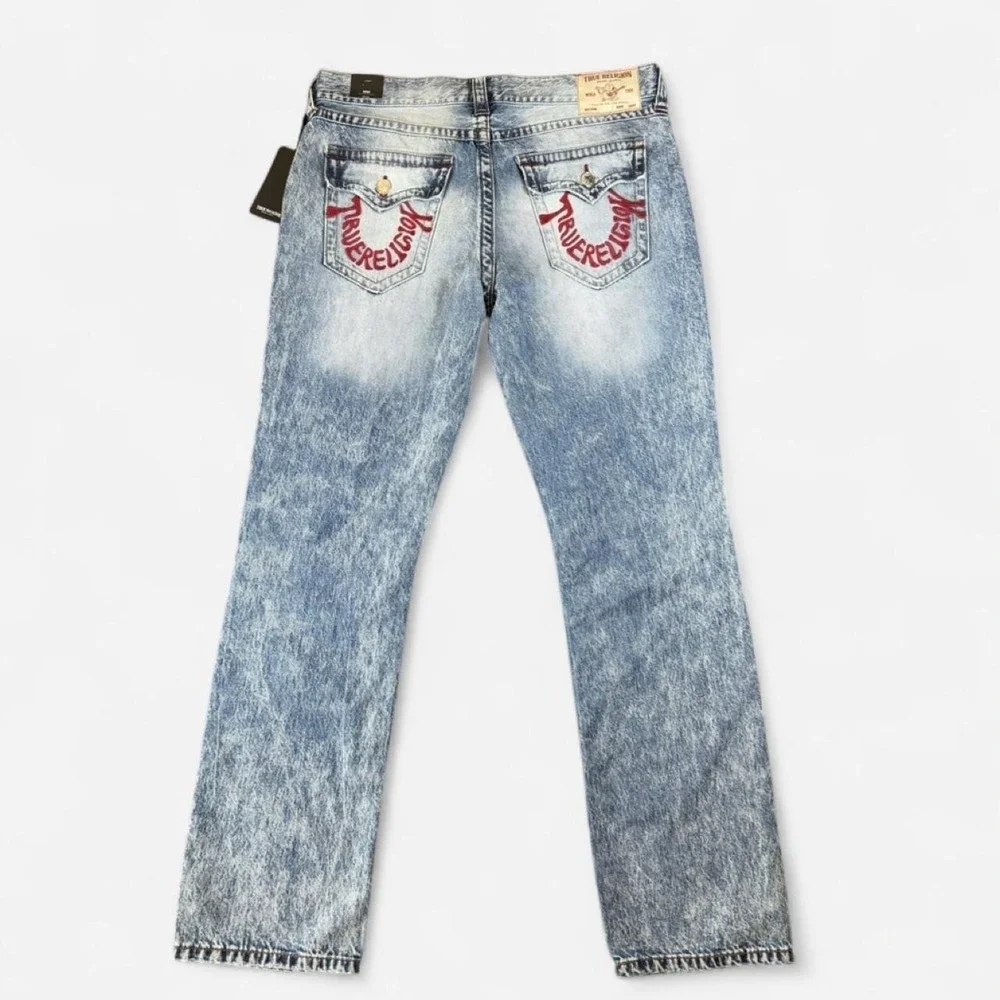 NWT True Religion Ricky Straight Flap Pocket Leg Warped Logo Size 36 (36x32)